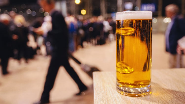 Last call? Airport restaurants could face tougher licensing laws