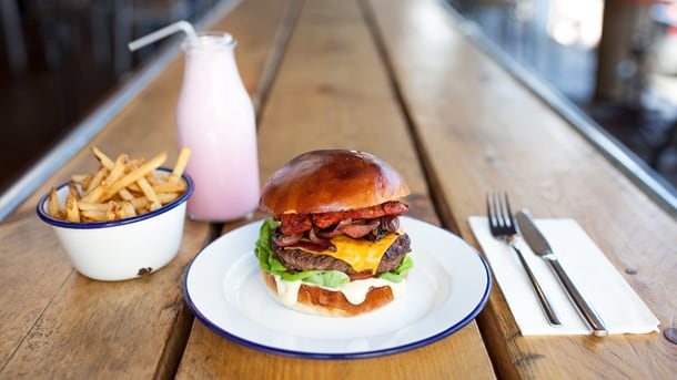 meatcure-burger-1.jpg