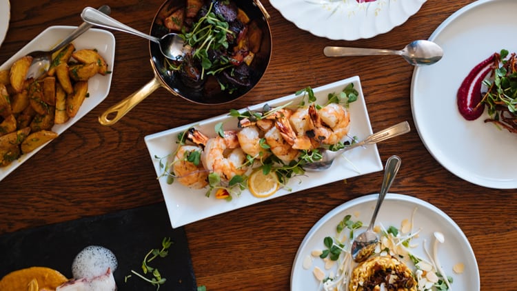Rules relaxed so restaurants and pubs can become takeaways
