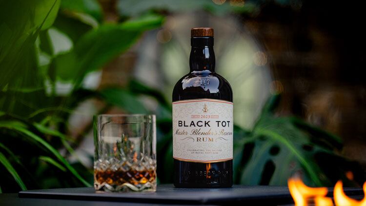 Black-Tot-web.jpg