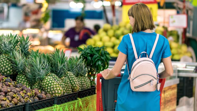 Supermarkets look to hospitality in major recruitment drive 