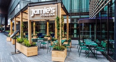 Jamie Oliver's earnings hit by restaurant group collapse