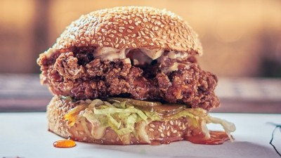 Black Bear Burger launches spin off concept 20ft Fried Chicken