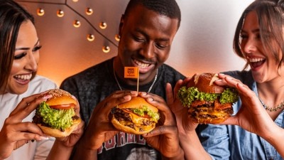 Burger brand Phat Buns will open its first restaurant in the capital next month.