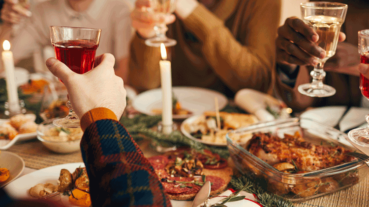 Restaurant and pub Christmas bookings drop by 75% as a result of eating out restrictions